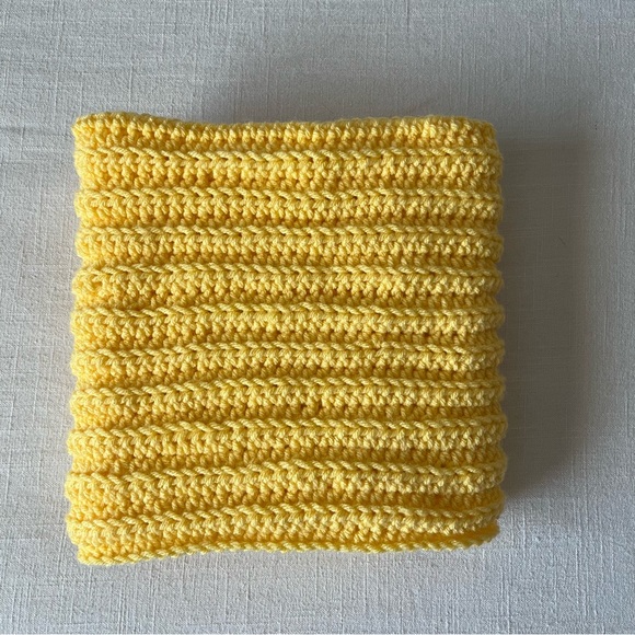Soft Yellow Crochet Baby Blanket for Newborns Nursery Baby Shower Gift